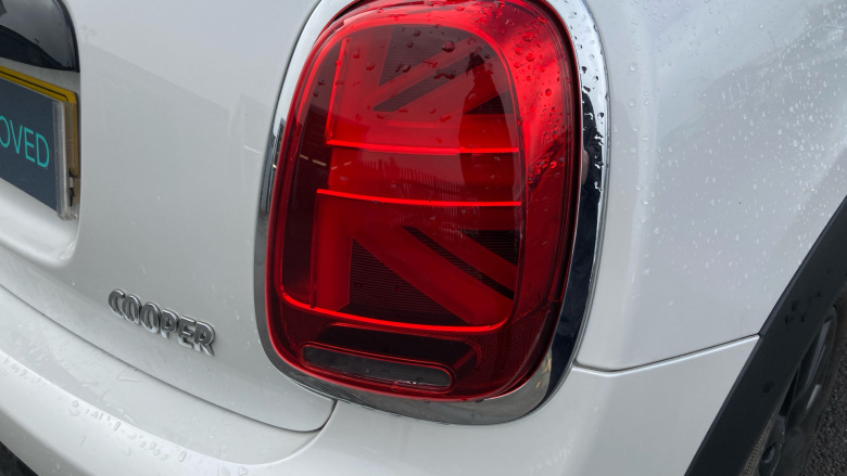 MINI Cooper 1.5 C Classic 5dr Auto Petrol Hatchback